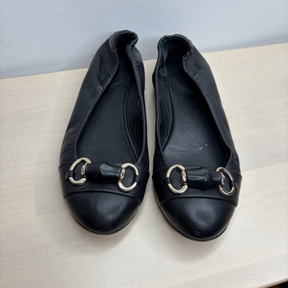 Gucci Black Leather Flats with Gold Accents - Picture 9 of 9